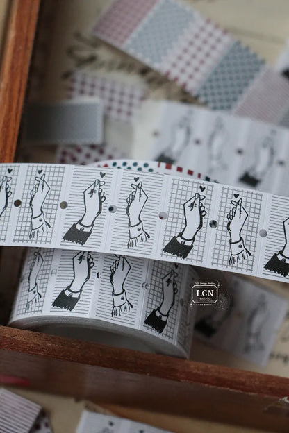 LCN Design Studio - Finger Heart - Label Stickers